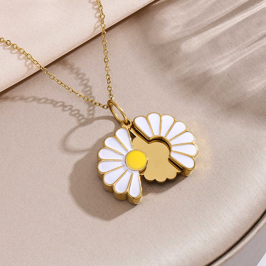 Personalised Daisy Flower Necklace 18K Gold Plated
