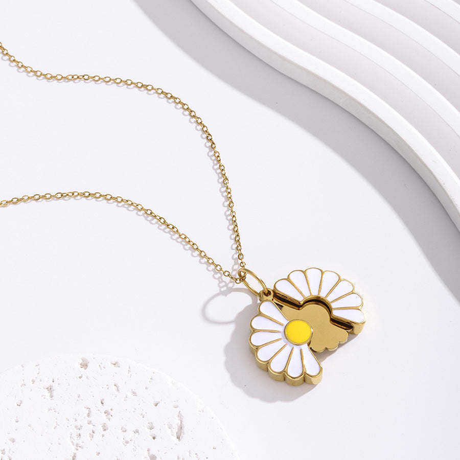 Personalised Daisy Flower Necklace 18K Gold Plated
